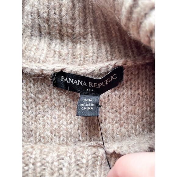 NWT Banana Republic Beige Wool Blend Oversized Turtle Neck Knit Sweater Size XL - Picture 3 of 6